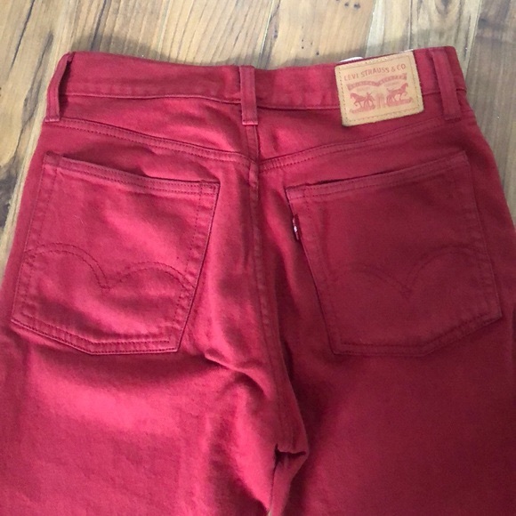 Cherry Red Levi’s Wedgie Jeans - Picture 4 of 9